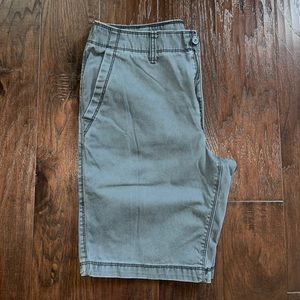 Men’s zip front cotton shorts